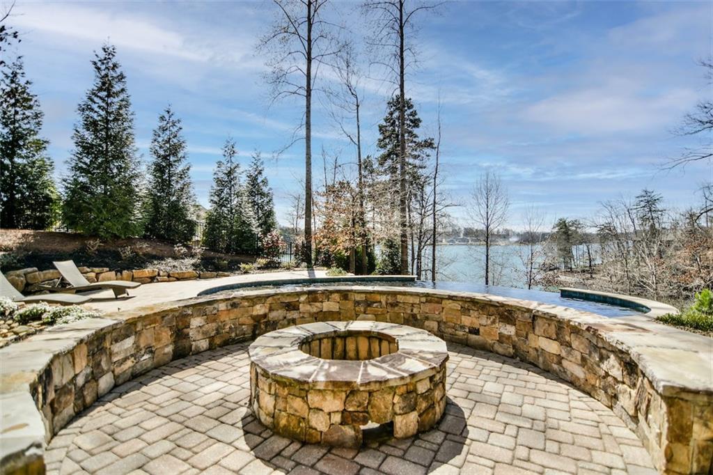 143 Hawks Bay Ct Property Photo 11