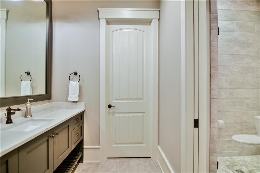 143 Hawks Bay Ct Property Photo 39