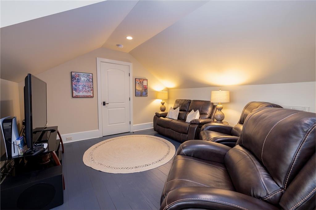 152 Cedar Bluff Ct Property Photo 25
