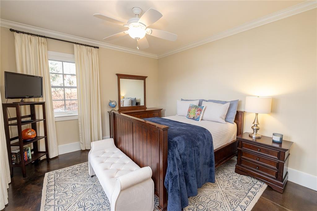 152 Cedar Bluff Ct Property Photo 33