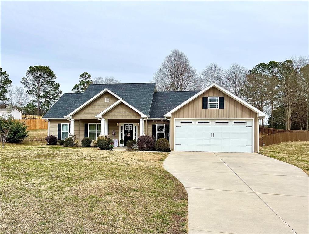 402 Mcclain Rd Property Photo 1