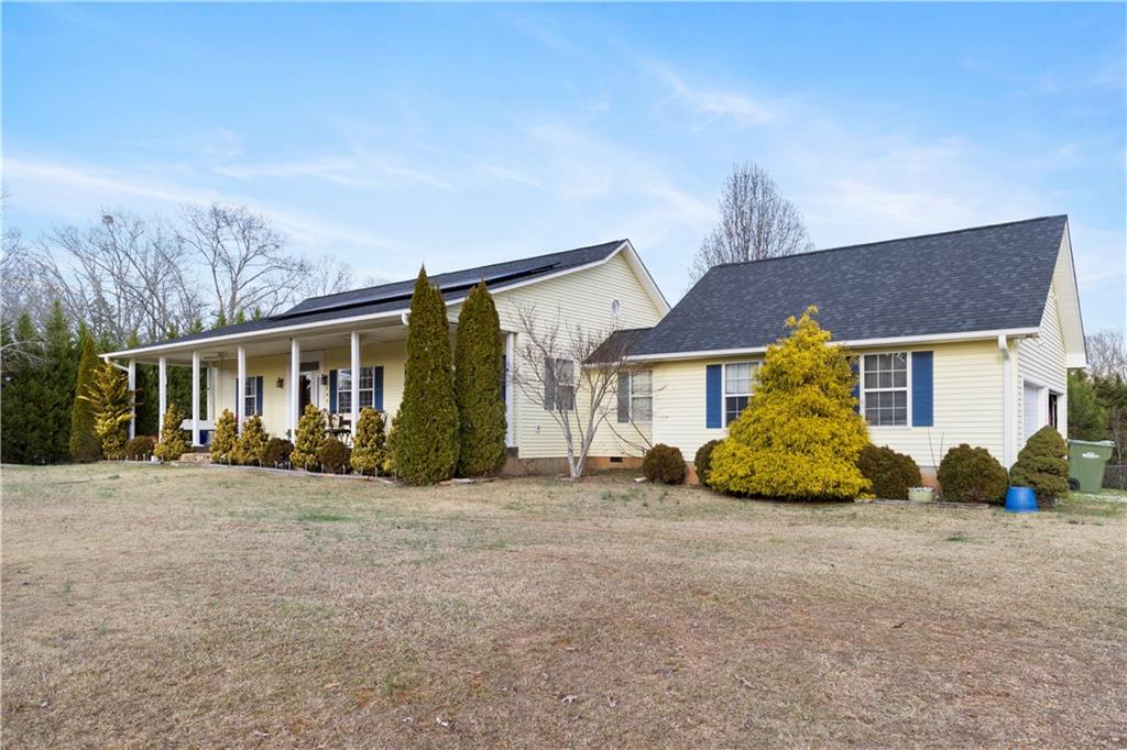 205 Torrington Rd Property Photo 1