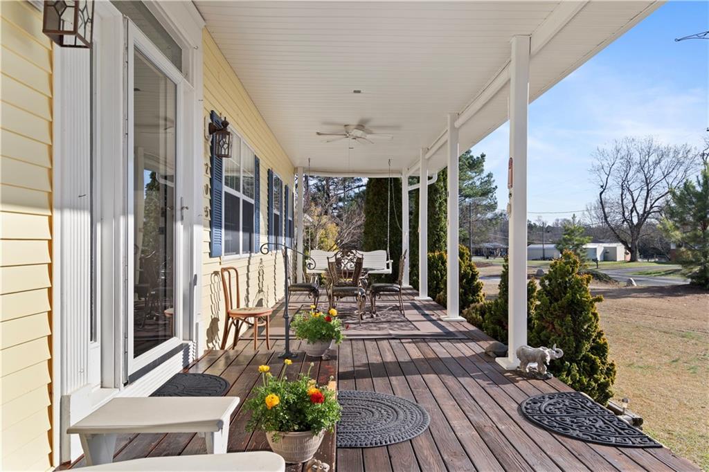 205 Torrington Rd Property Photo 3