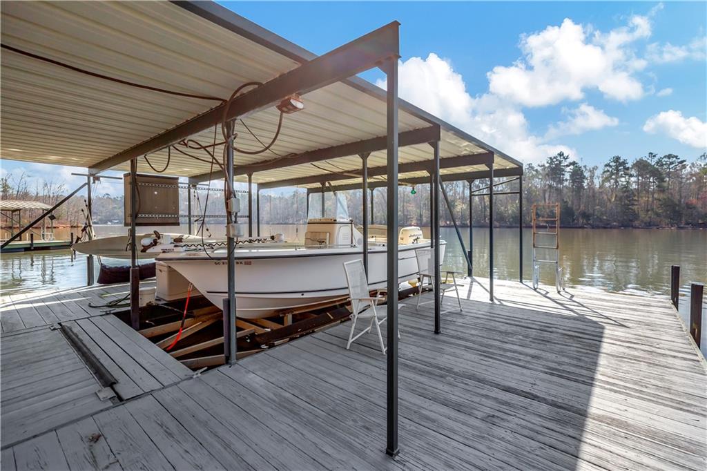 5664 Hix Rd Property Photo 10