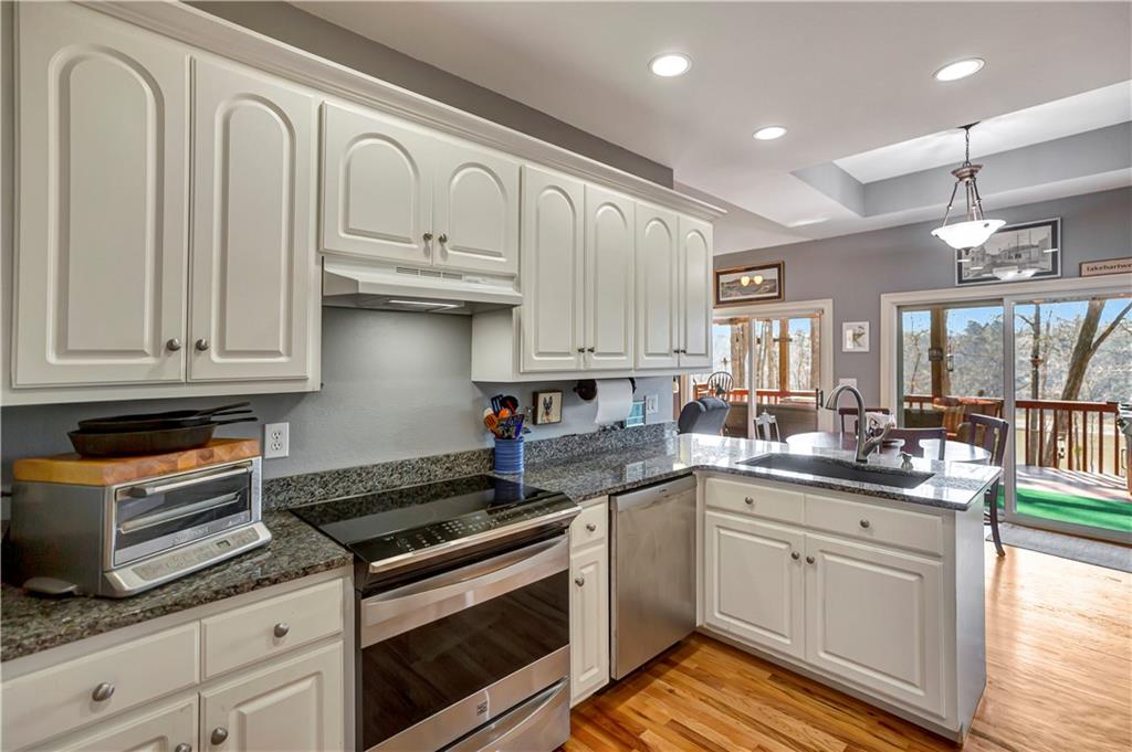 5664 Hix Rd Property Photo 18