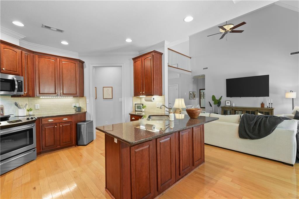 120 Cayman Way Property Photo 17
