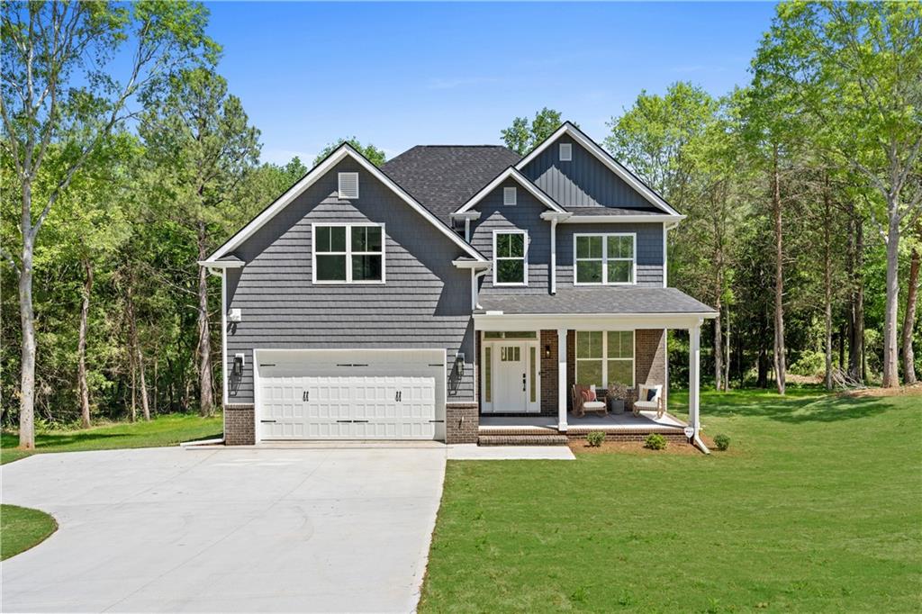 208 Lake Forest Cir Property Photo 1