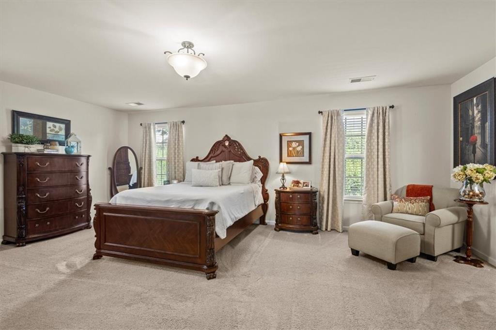 455 Shoreline Blvd Property Photo 18