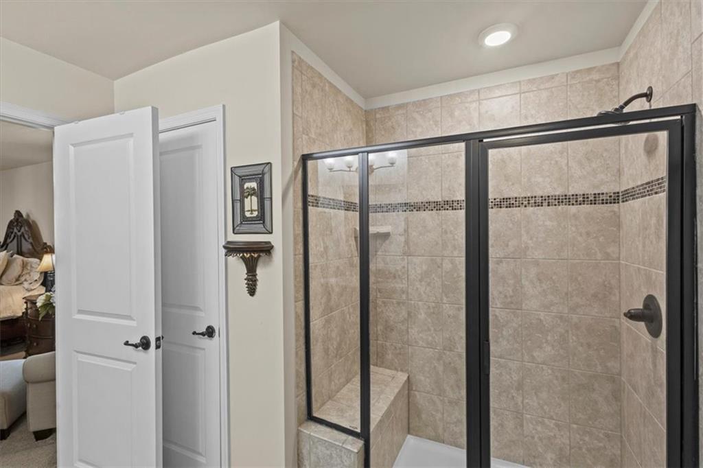 455 Shoreline Blvd Property Photo 21