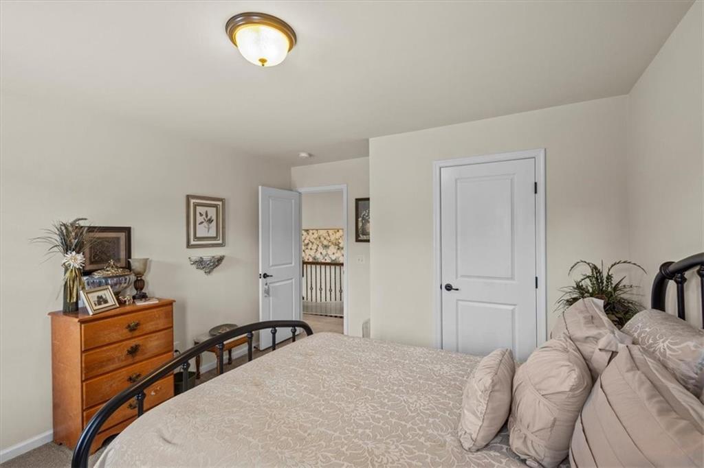 455 Shoreline Blvd Property Photo 22