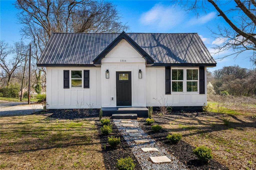 1316 Tribble St Property Photo 1