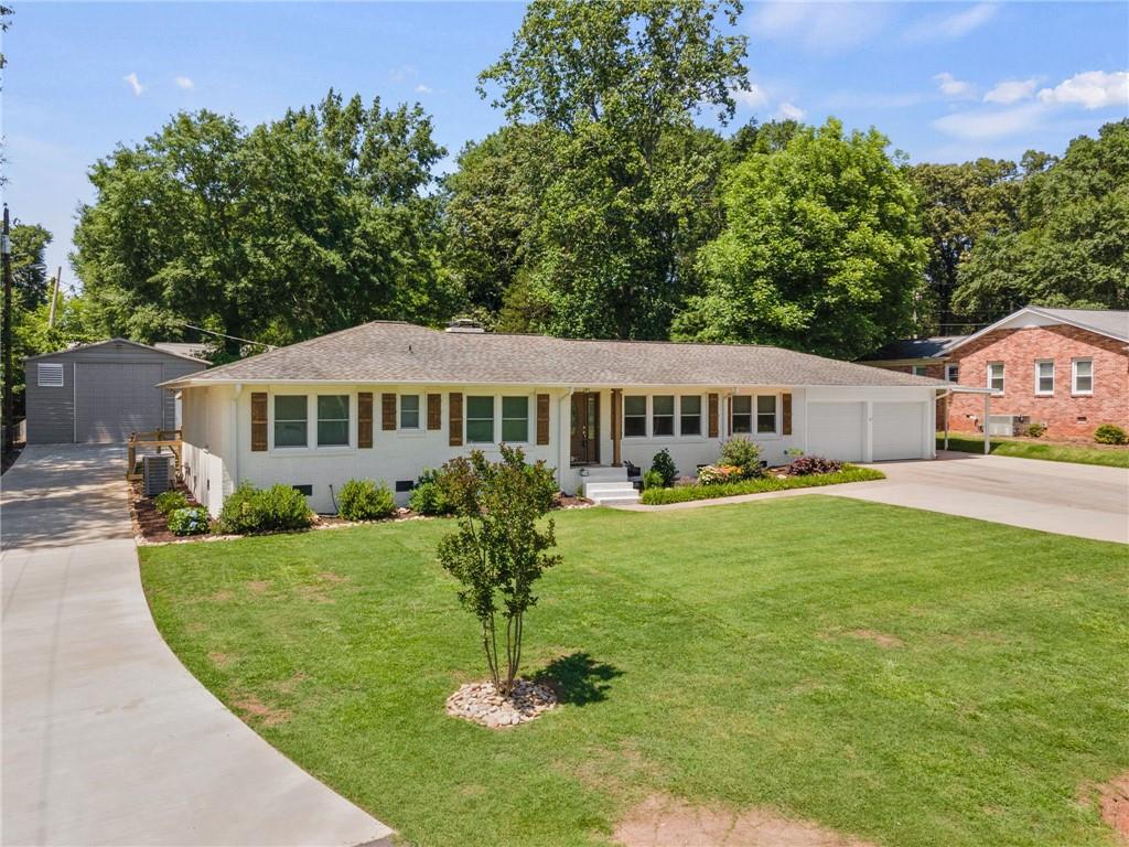 406 Binewood Ln Property Photo 1