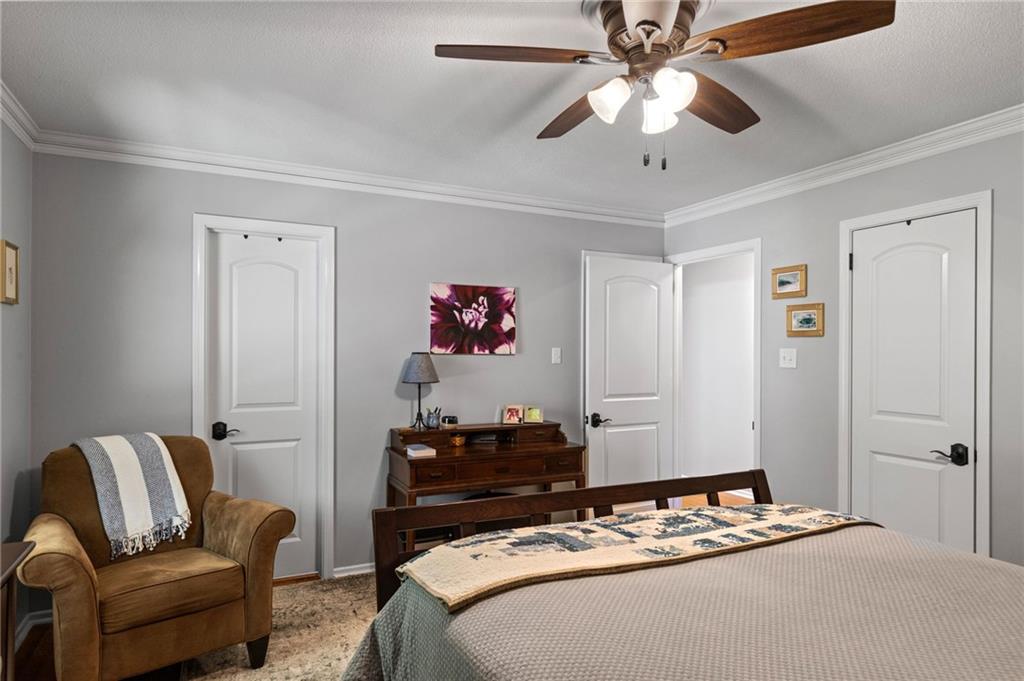 406 Binewood Ln Property Photo 26