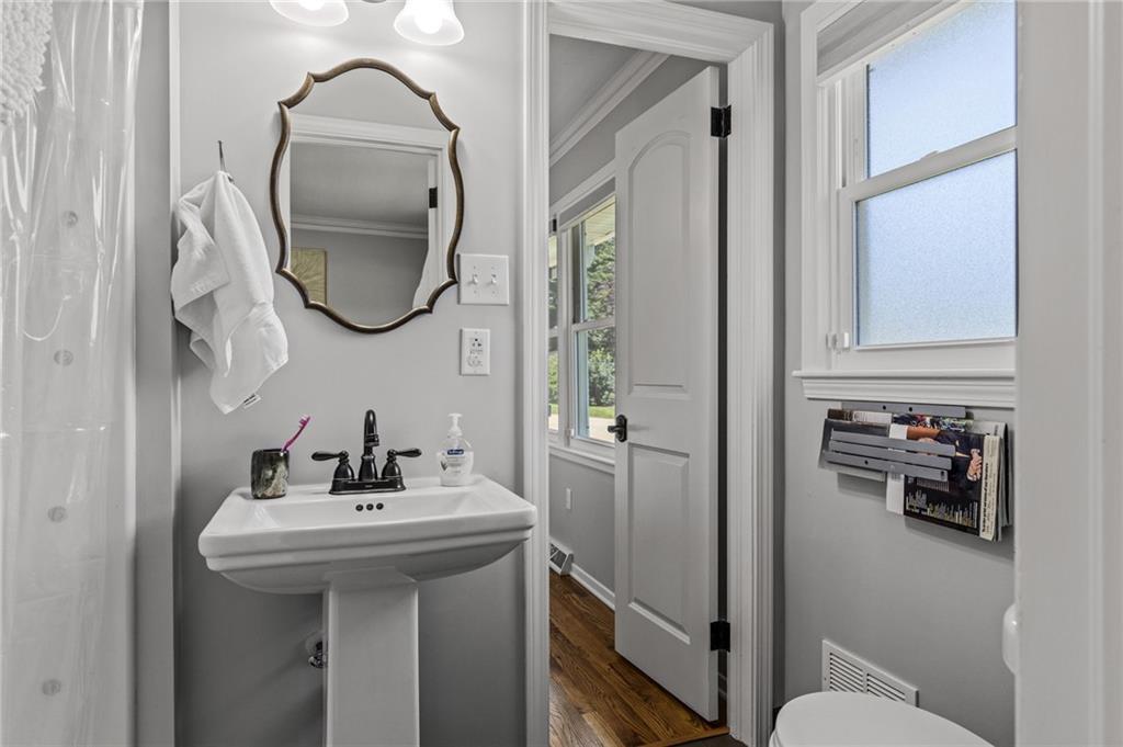 406 Binewood Ln Property Photo 30