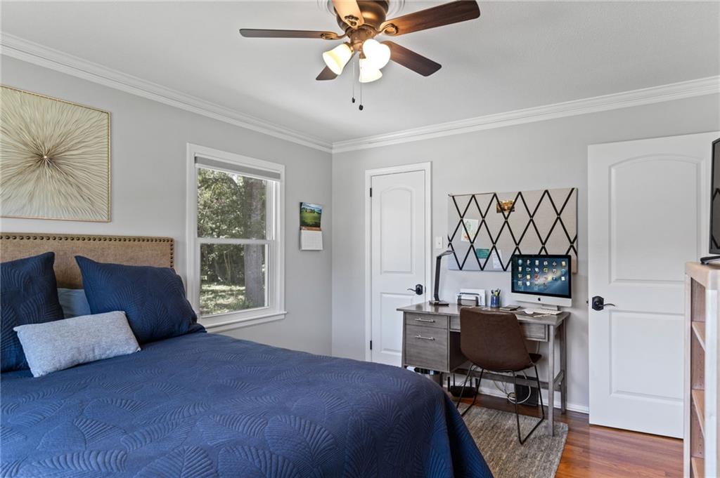 406 Binewood Ln Property Photo 32