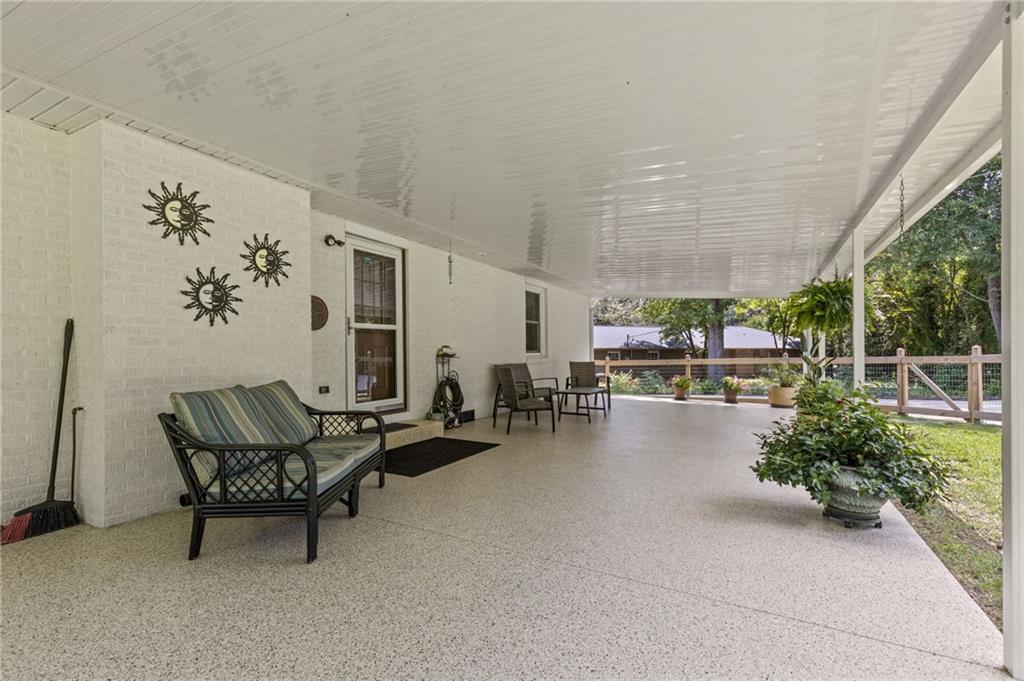 406 Binewood Ln Property Photo 37