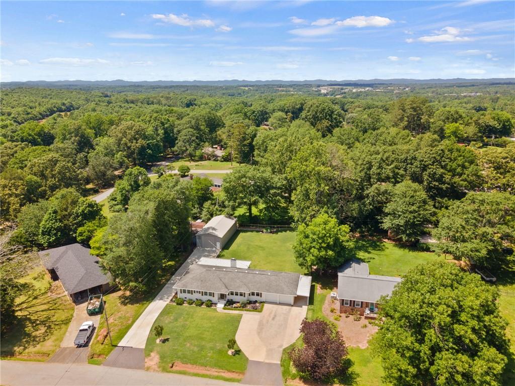 406 Binewood Ln Property Photo 44