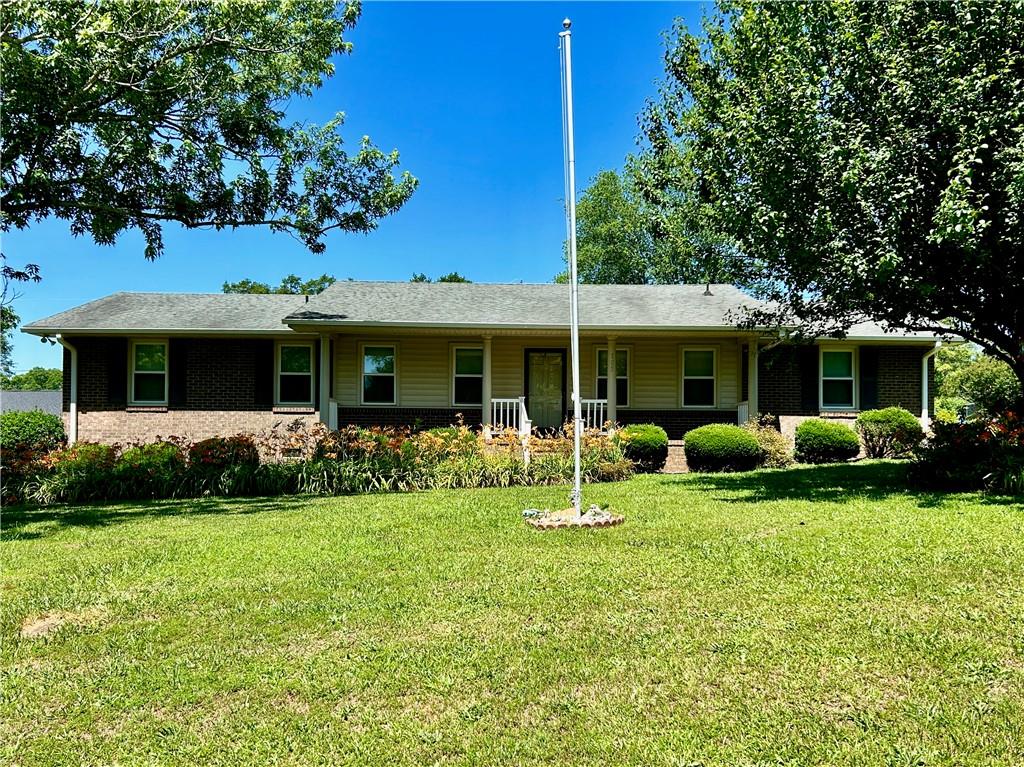 105 Fleetwood Dr