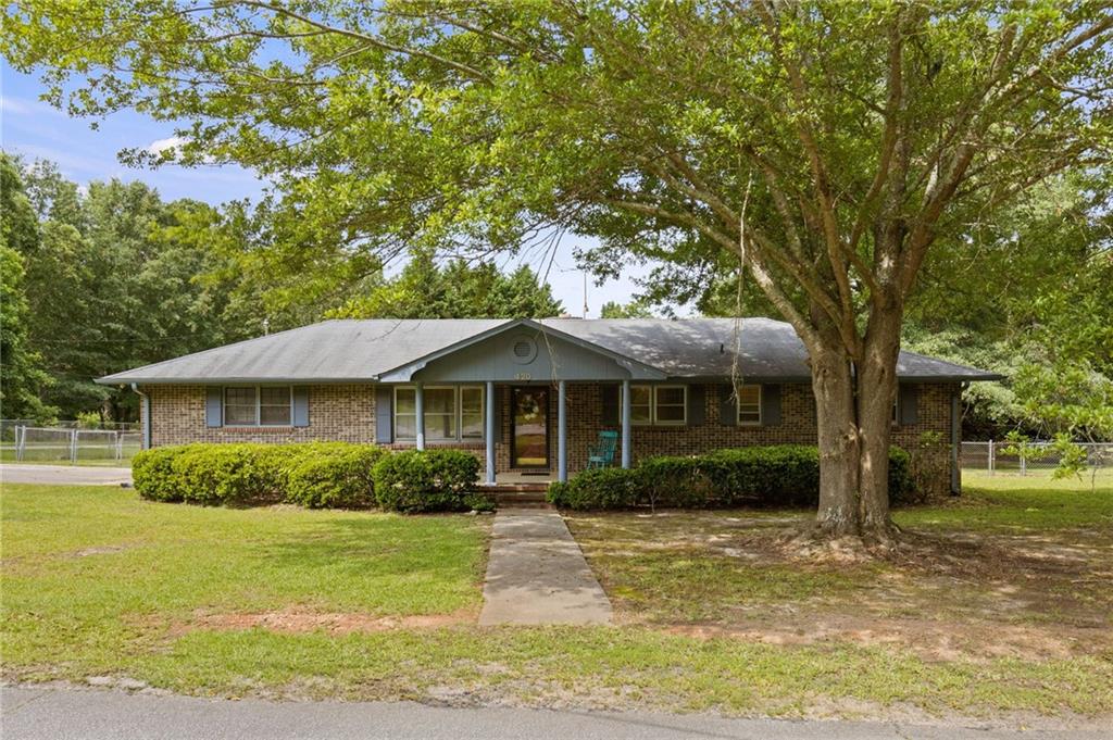 420 Wesley Ct Property Photo 1