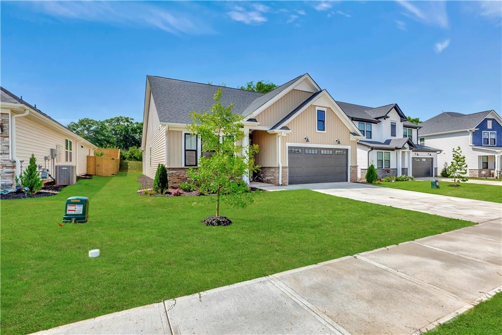 148 Laurel Oak Dr Property Photo 1