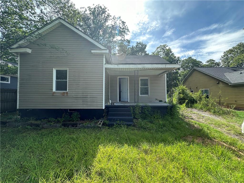 1604 S Mcduffie St Property Photo 1