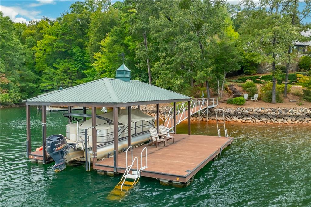 308 Calm Water Ct Property Photo 5