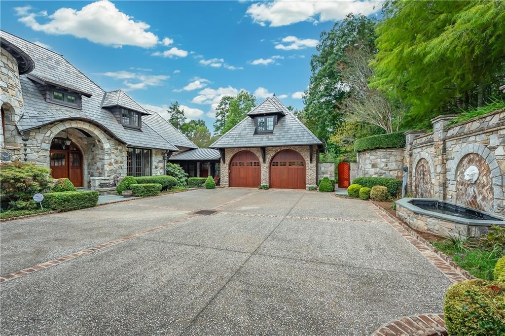 308 Calm Water Ct Property Photo 7