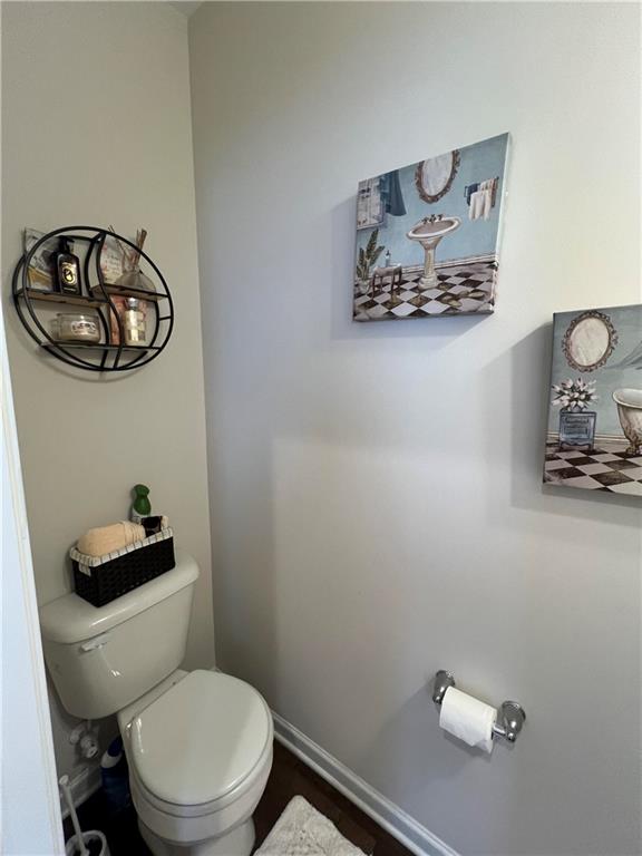 144 Highland Park Ct Property Photo 8