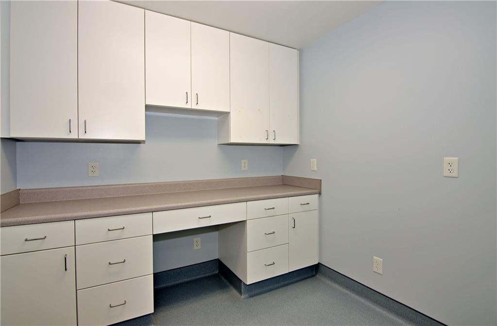 2525 Gentry Mem Hwy Property Photo 10