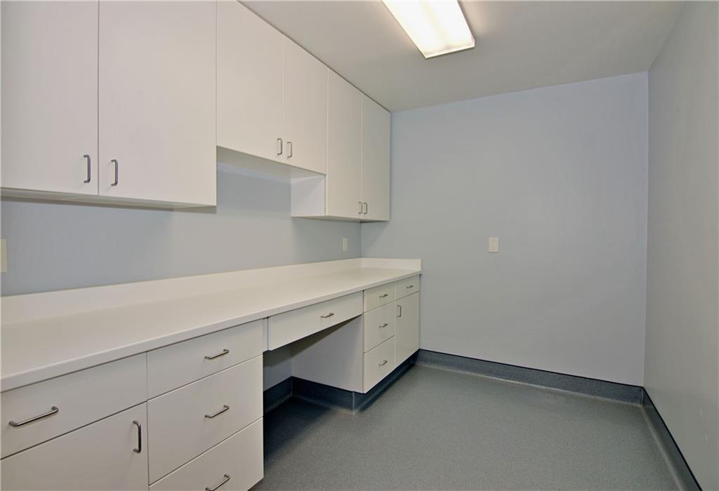 2525 Gentry Mem Hwy Property Photo 12