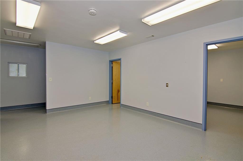 2525 Gentry Mem Hwy Property Photo 13