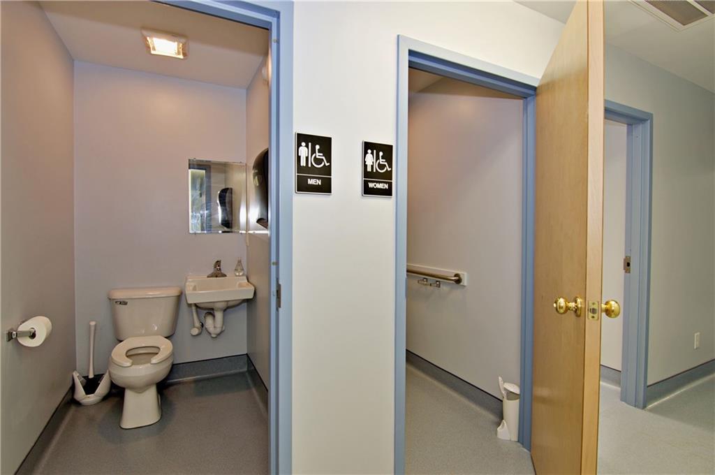 2525 Gentry Mem Hwy Property Photo 19