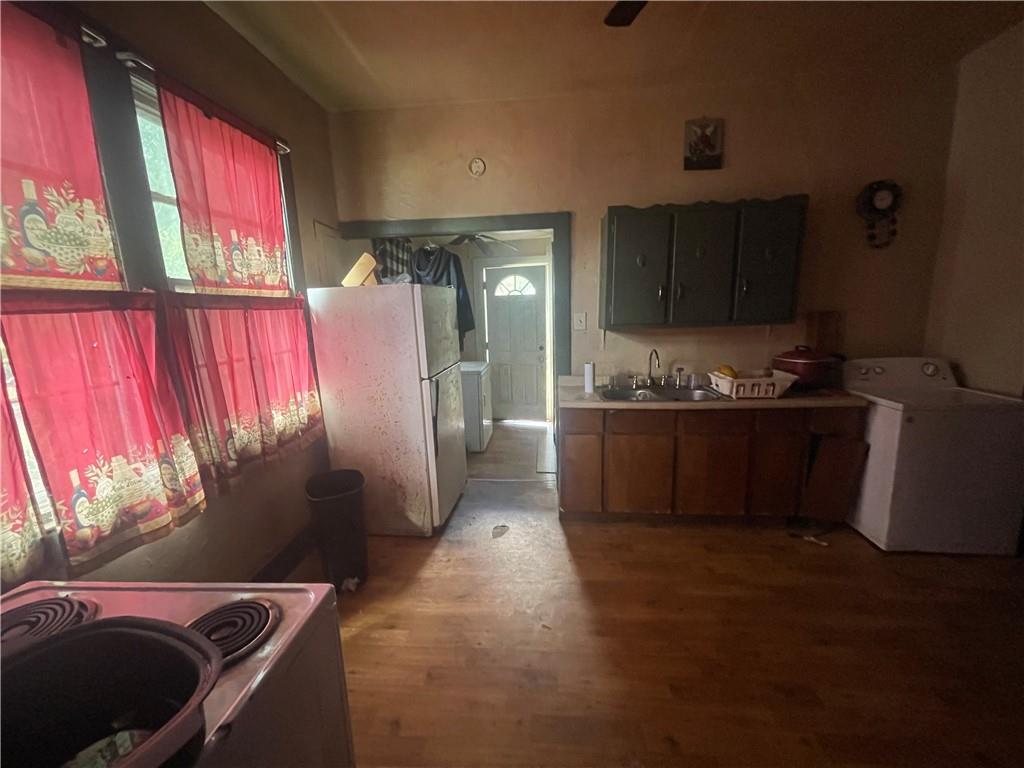 43 Gammell St Property Photo 6