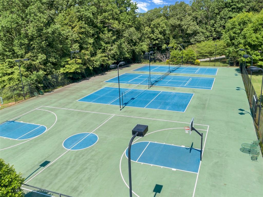 160 Sweetbriar Trl Property Photo 13