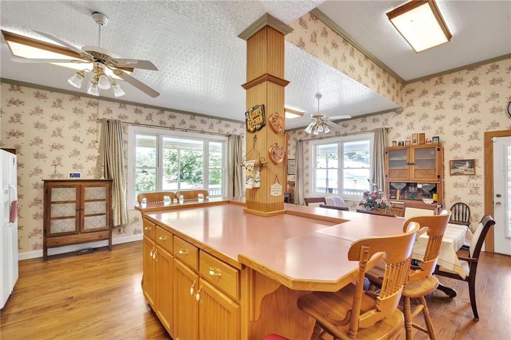200 Green Cherry Rd Property Photo 6