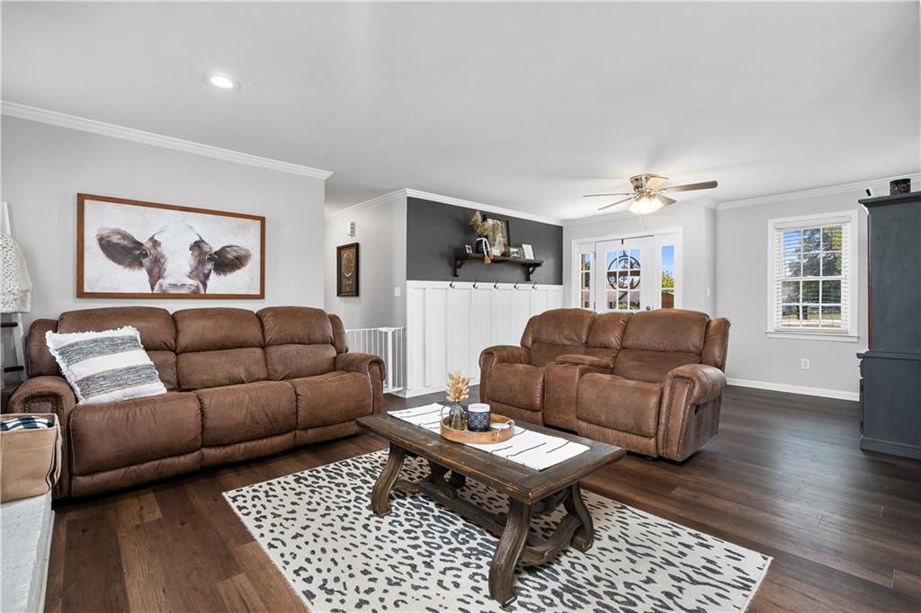 6 Ashley Dr Property Photo 8