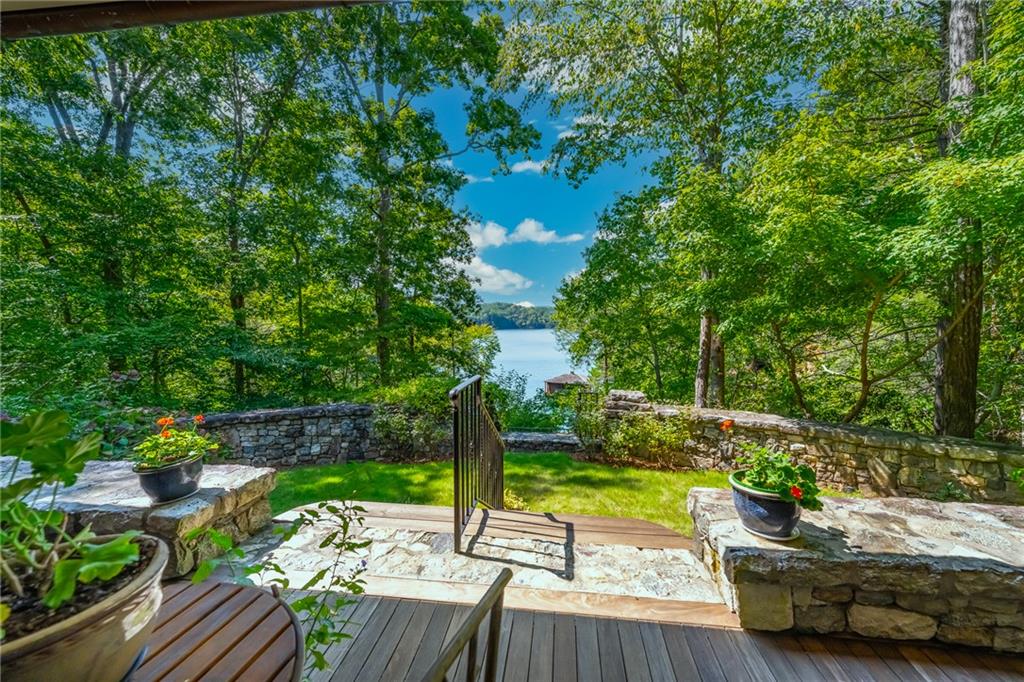 604 Top Ridge Dr Property Photo 13