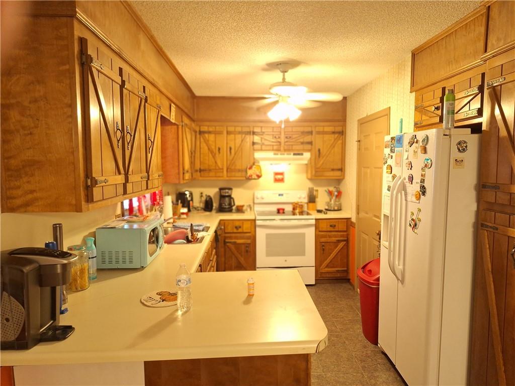 308 Meadowbrook Dr Property Photo 9