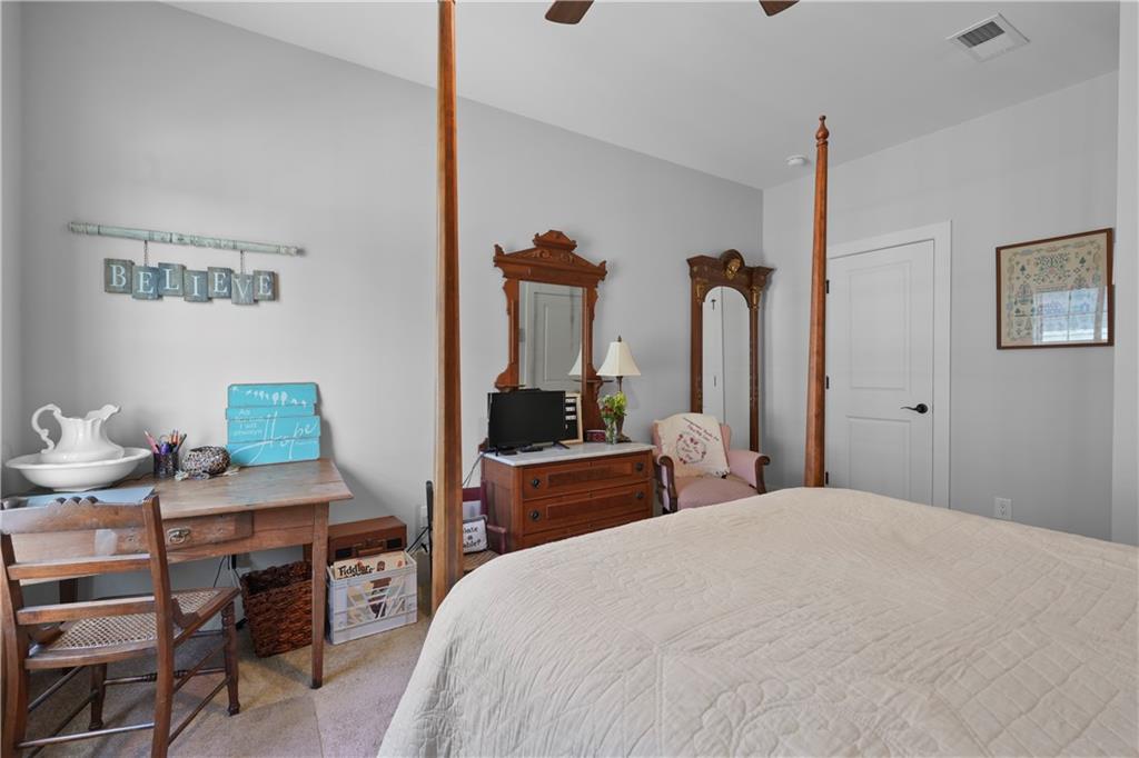 130 Tuttle St Property Photo 25