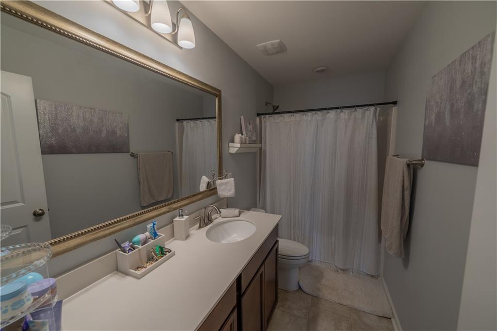 205 Avendell Dr Property Photo 22