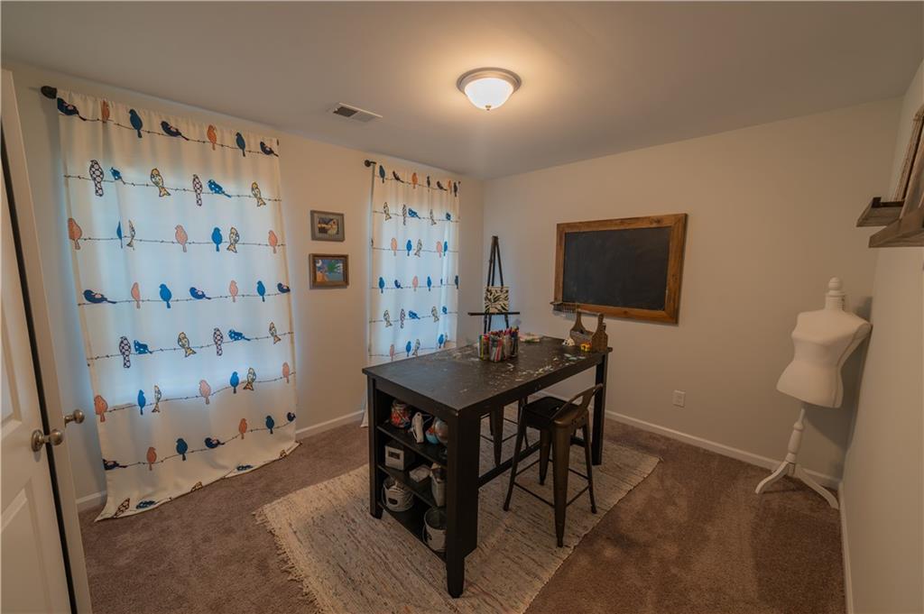 205 Avendell Dr Property Photo 23