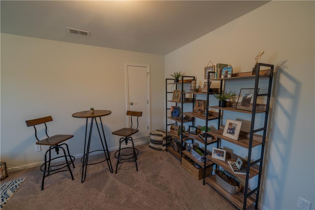205 Avendell Dr Property Photo 26