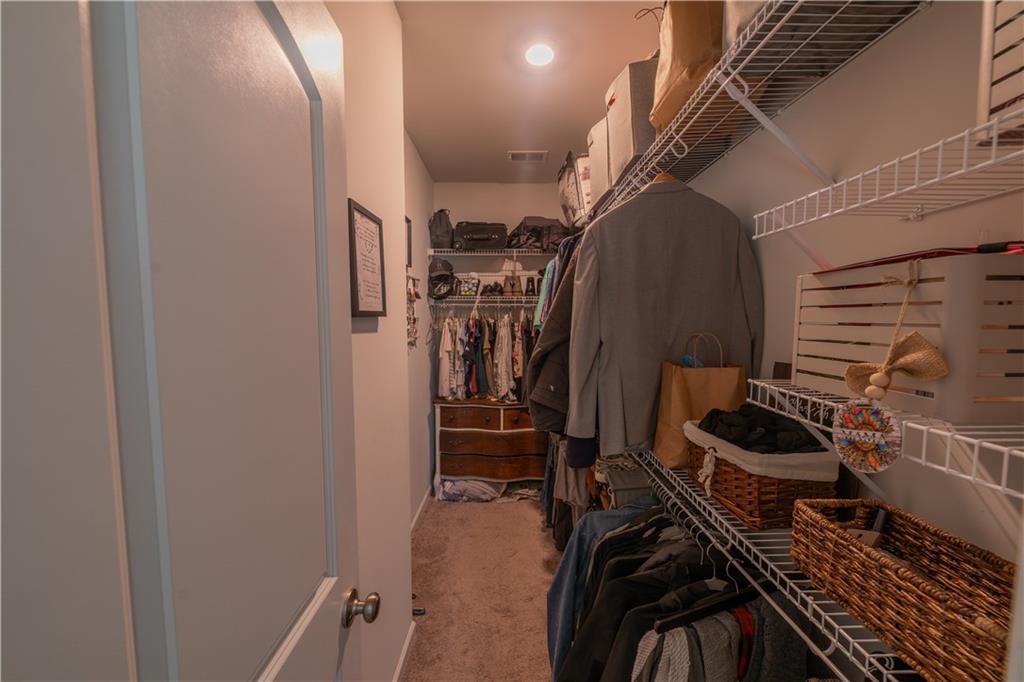 205 Avendell Dr Property Photo 32