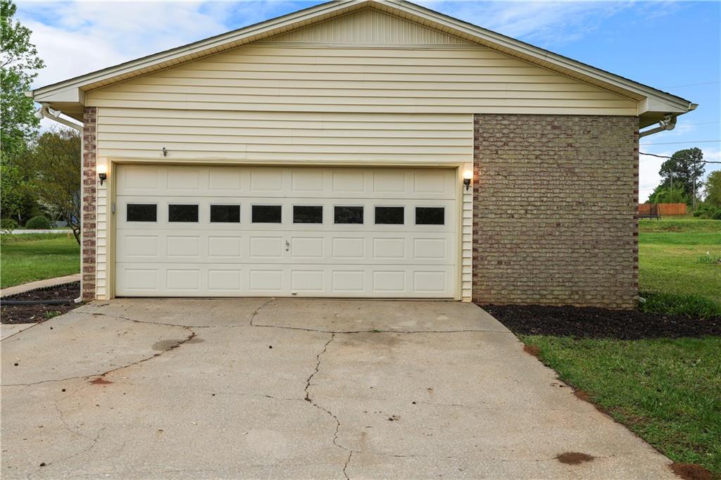 1415 Dunn Rd Property Photo 29