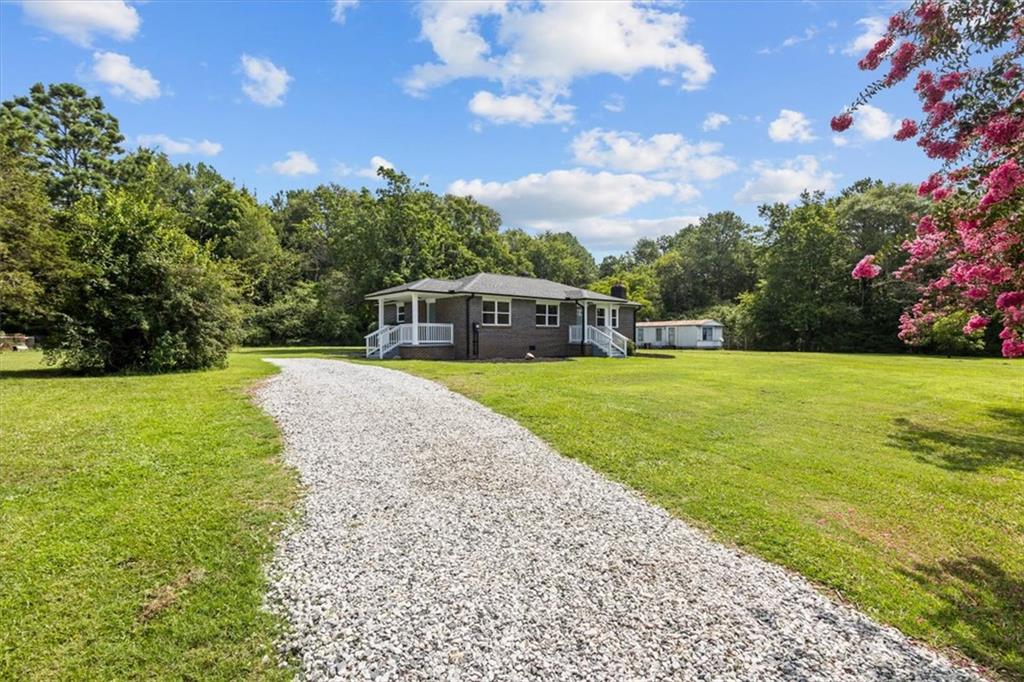 117 Mulliken Rd Property Photo 3
