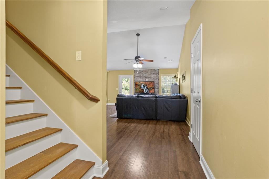 24 Cardinal Creek Dr Property Photo 8