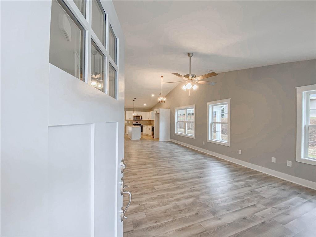 607 S Walnut St Property Photo 8