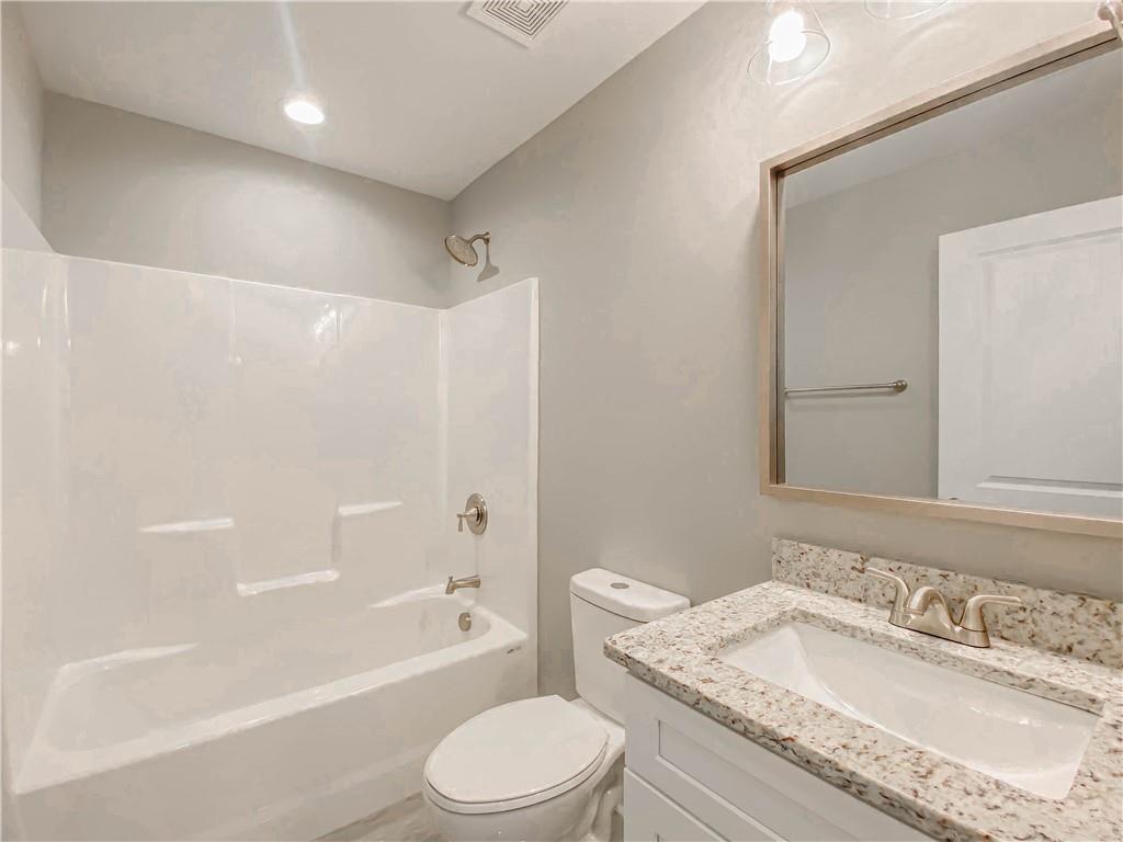 607 S Walnut St Property Photo 29