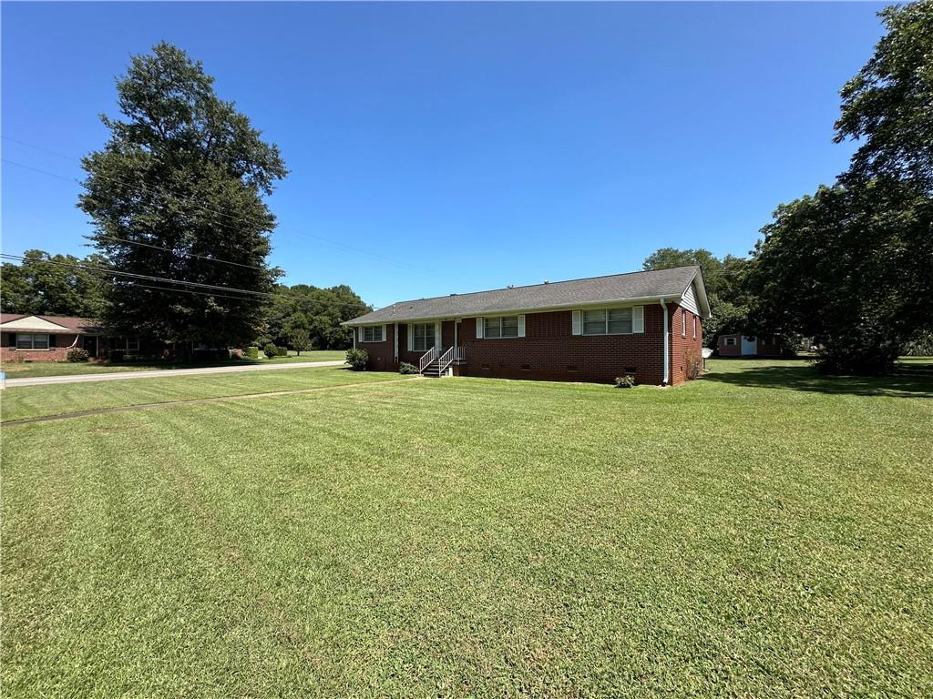2901 Camden Dr Property Photo 3