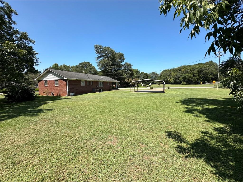 2901 Camden Dr Property Photo 8